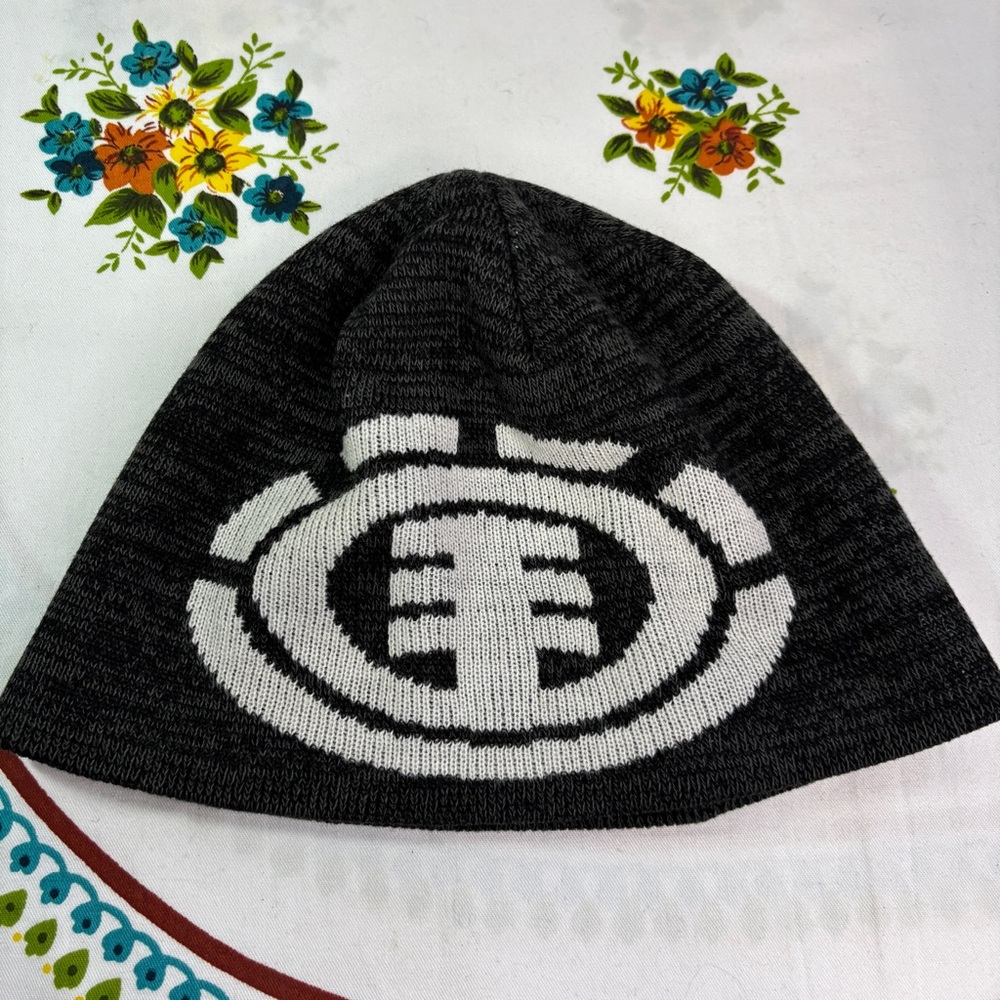 Element OS Unisex Charcoal Black/Grey and White Logo Knit Beanie Toque